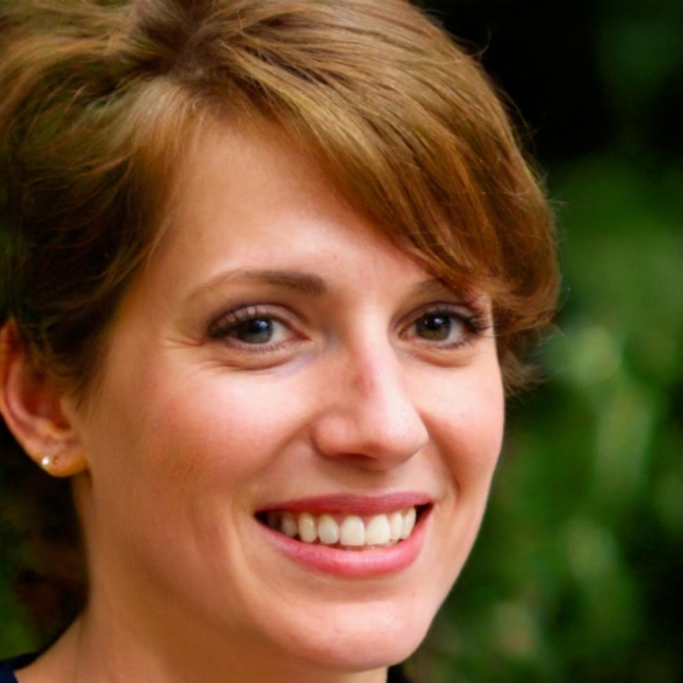 Lin Mei-Chen, CTO of TechFlow Solutions